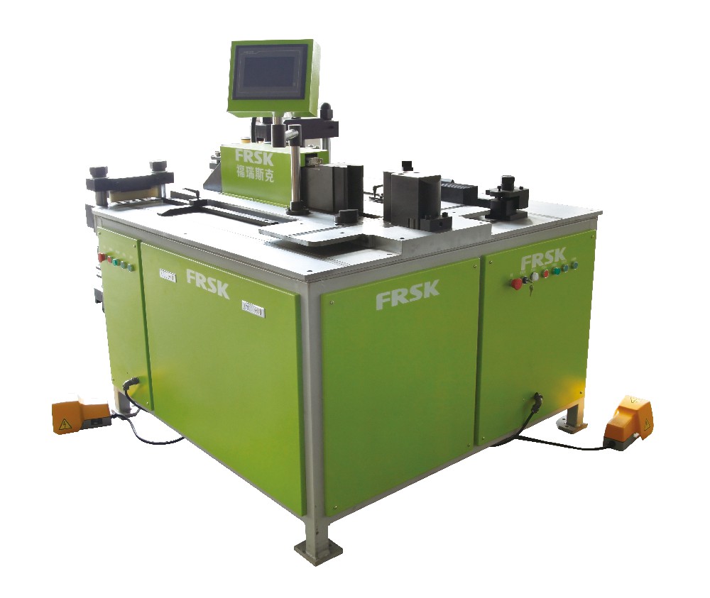 4+2叠加式转塔母线加工机